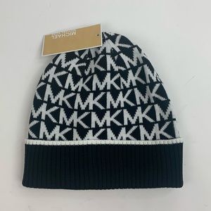 Michael Kors Logo MK knit hat One Size with stretch Black White New NWT